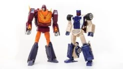 Xtransbots MM-XIII Crackup (Stunticons Breakdown) MX-XIII MX-13 -Toy Sales Store 2d6e69919f